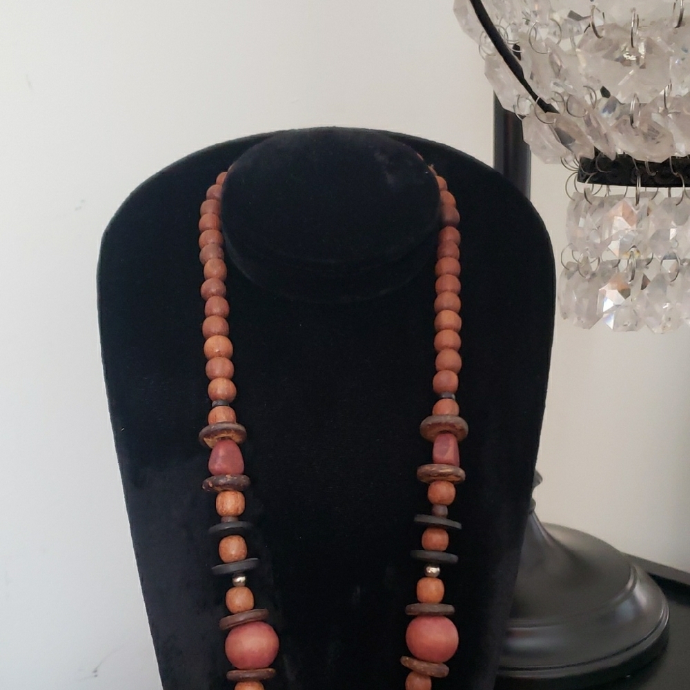 Women's Large Abalone Shell Statement Necklace W/… - image 3